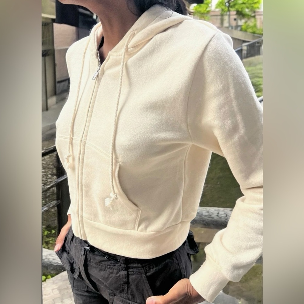 John Galt / Brandy Melville CRYSTAL HOODIE cropped fleece zipup front pocket